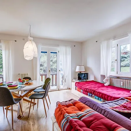 Apartment Paradiso - In Out 300m - Happy